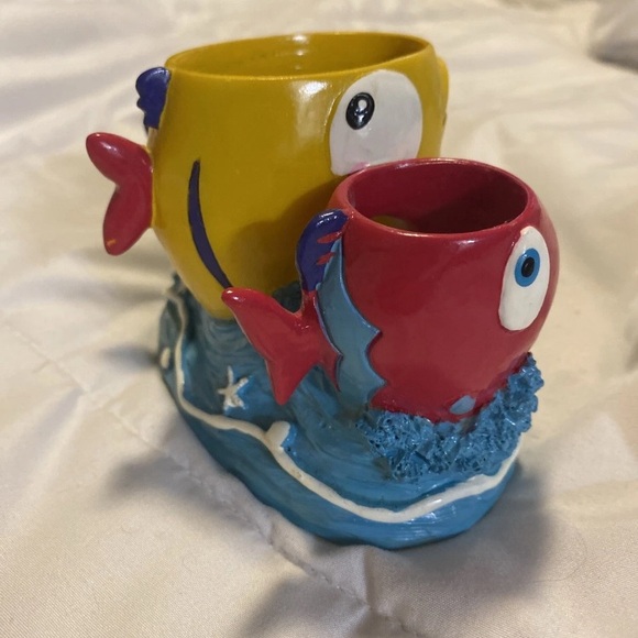 Allure Colorful Fish Bath Accessory - Picture 6 of 9